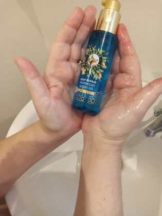 Trying the oil serum. I have to say I'm very impressed with this product .  My scalp felt irritated and after using the serum , it calmed my scalp a lot . 