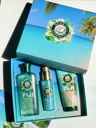   A little tropical treat for my hair every wash day. 🥥