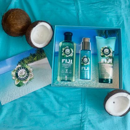 The most gorgeous products that left my hair feeling and looking amazing!