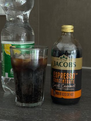 Espresso tonic