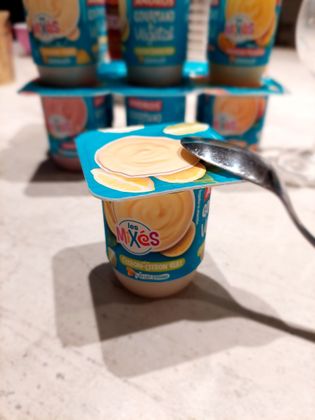 Test du yaourt citron-citron vert par mon fils (4 ans 1/2) : 