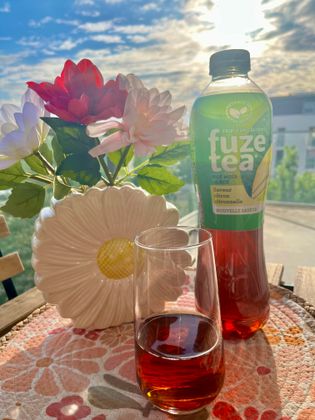 Un moment rafraîchissant avec Fuze tea sur un air printanier 