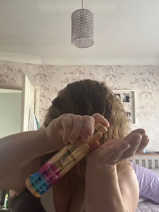 Using Pantene moisture heat & glow leave in cream